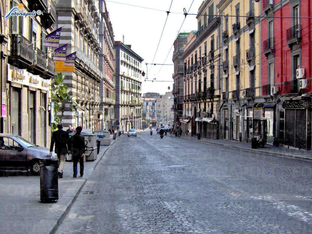Maison Dante Napoli Bagian luar foto